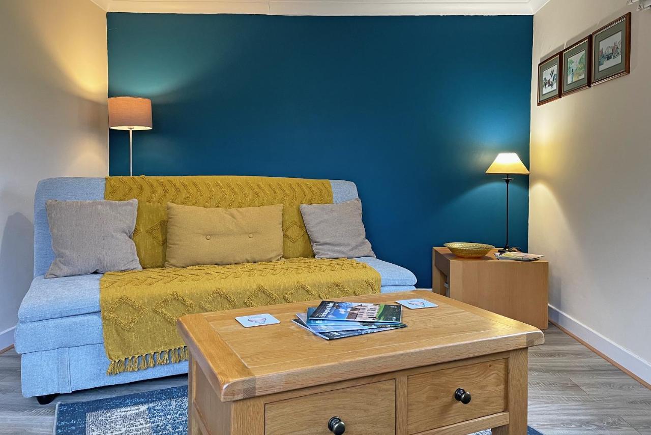 Holiday home Maesyfelin Isaf